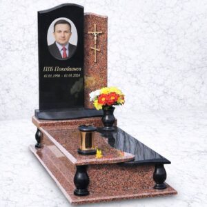 Одинарний гранітний пам'ятник